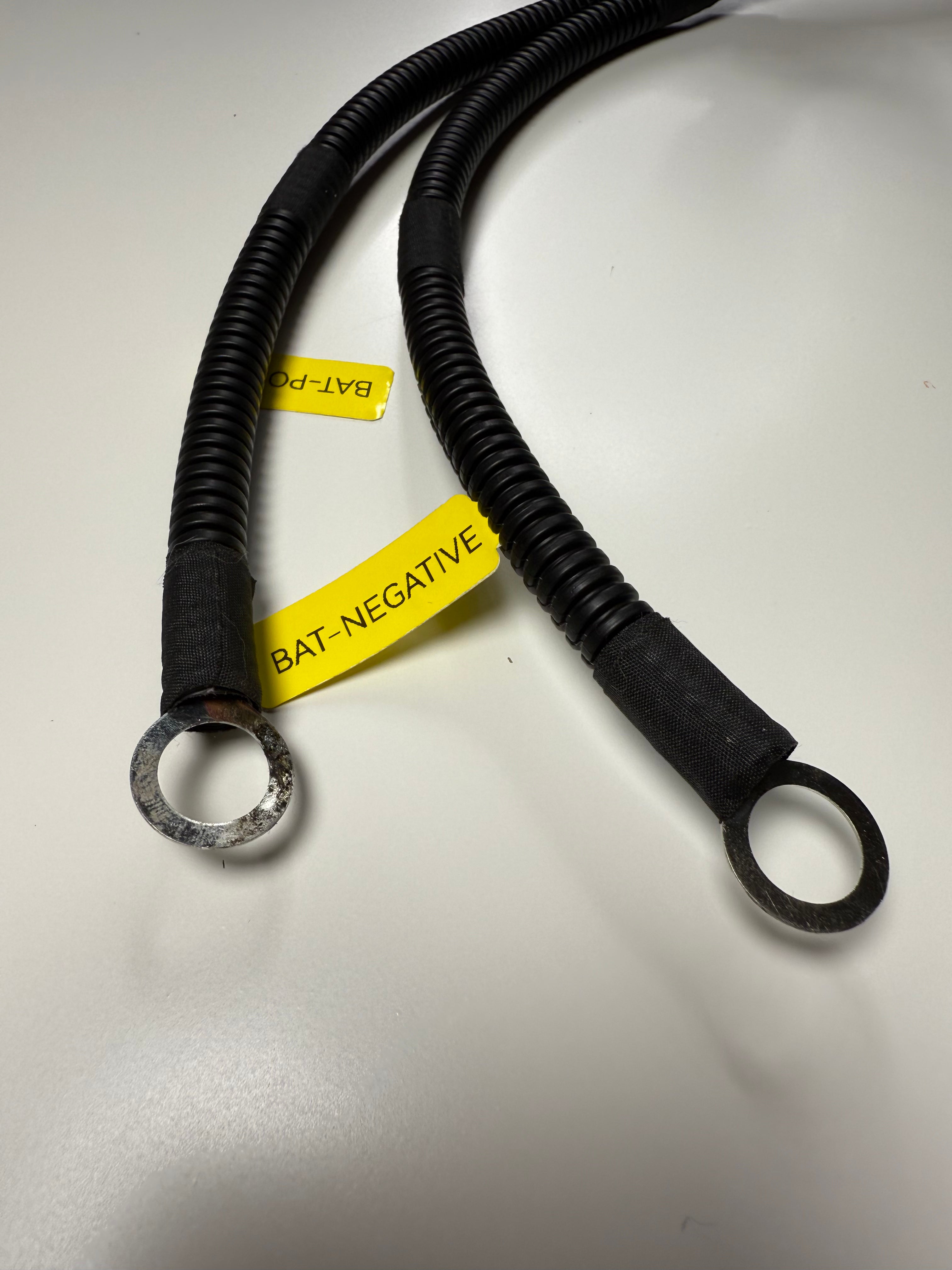 Cable automotriz calibre 18 AWG alta resistencia a calor y aceite usado en el sistema CTS Essential